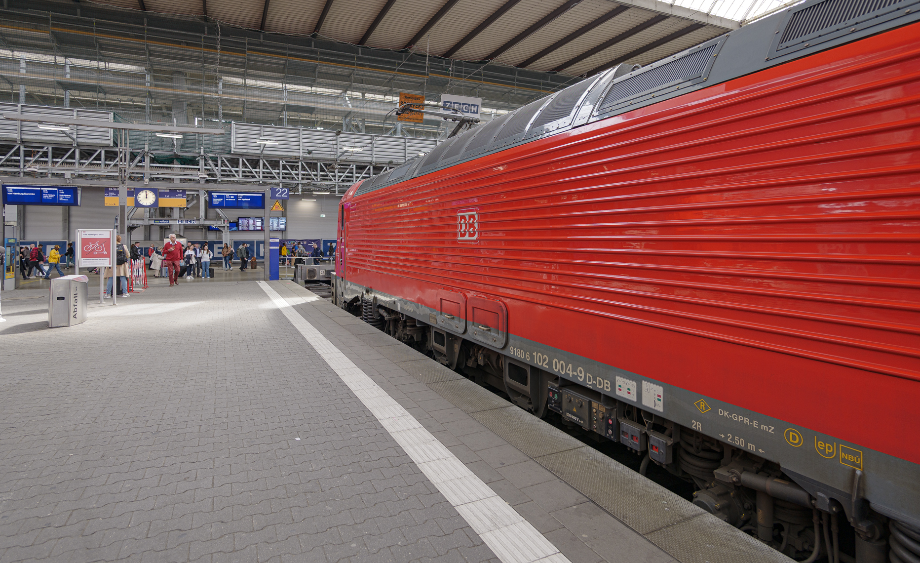 16.04.2025 - Aufteilung im Hauptbahnhof